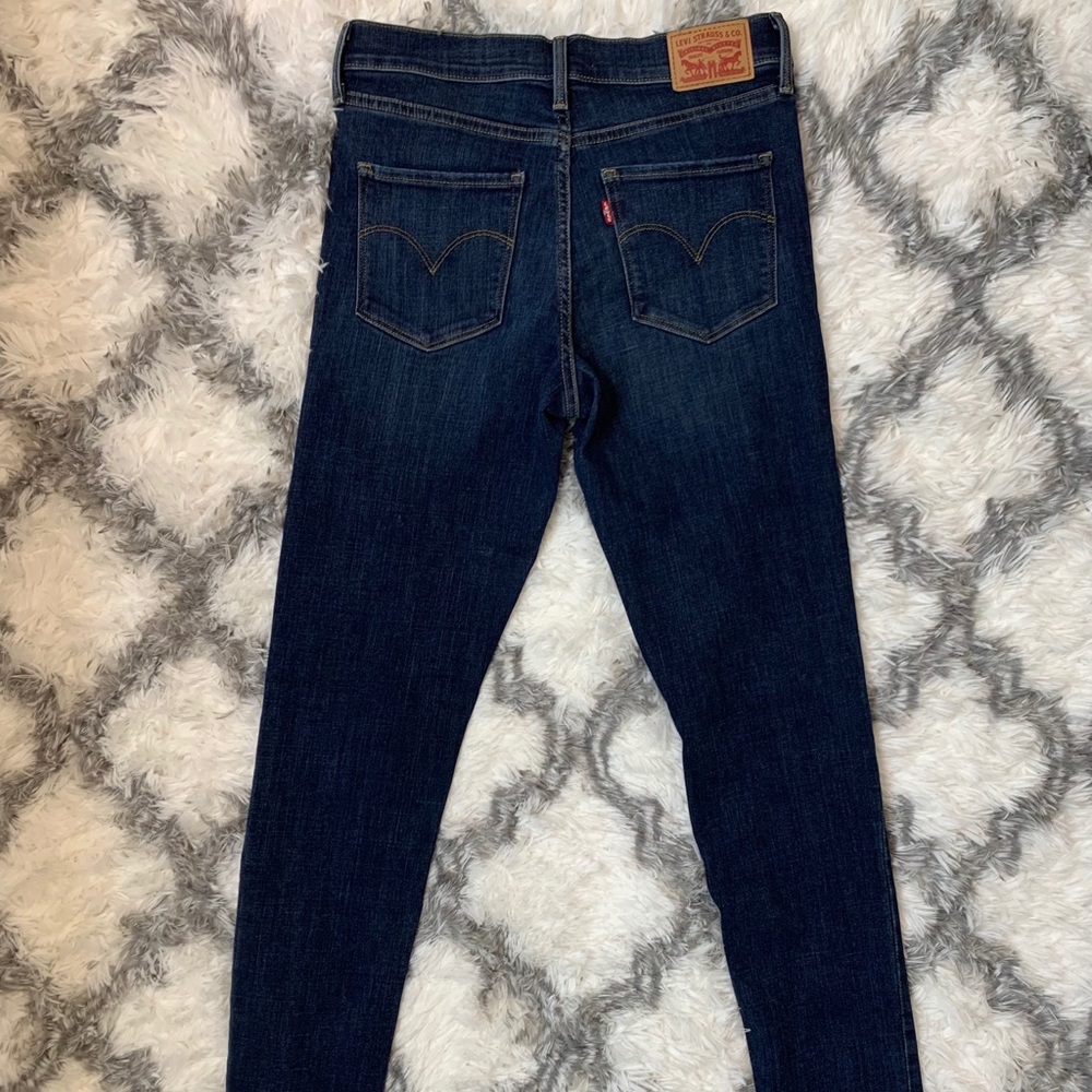 Levi’s - Picture 3 of 4